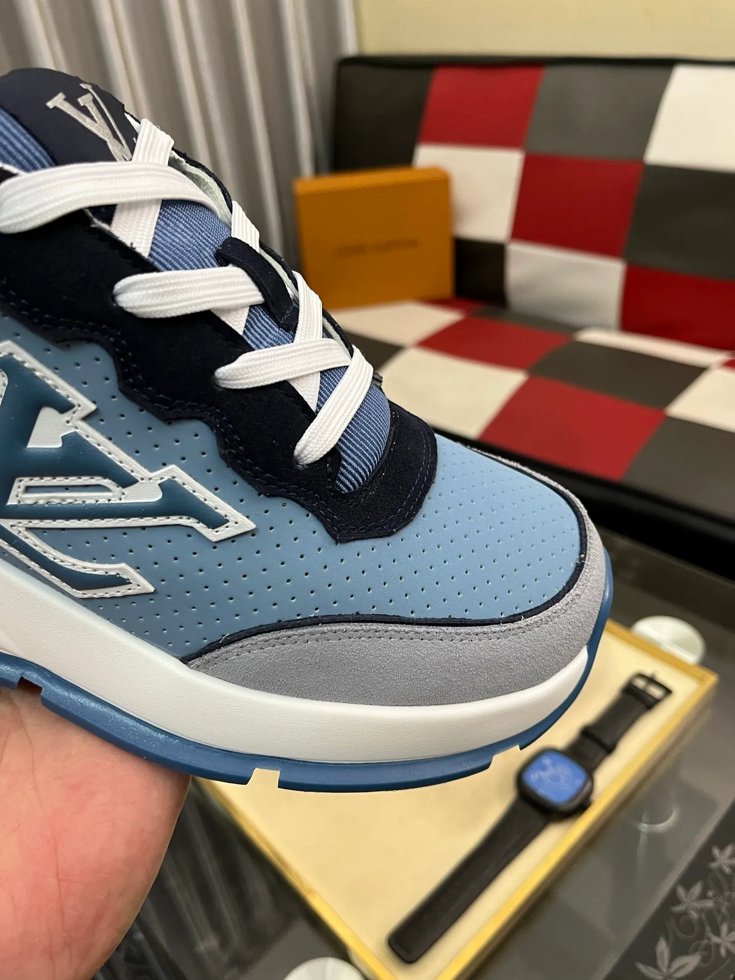 Men's Men's Shoes 💰: 438⌚️⌚️LV Louis Vuitton. The latest fashionable casual shoes are popular in physical stores. New spring and summer comfortable imported custom original cowhide, unique jacquard fabric element design. With sheepskin lining, Lv original bottom, [sun][sun] high-end packaging and high quality💪Details determine the quality, you can enter and leave the counter at will, welcome to compare🇮🇹Number of sizes 38-442️⃣colors available